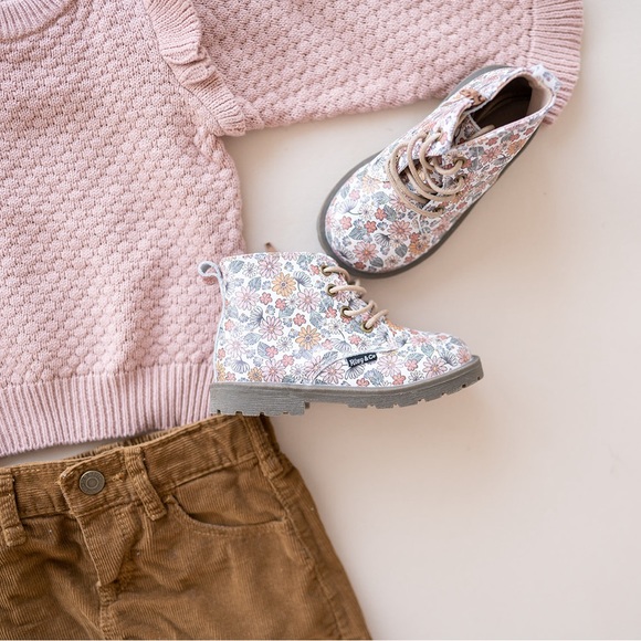 Combat Boots - Retro Boho Floral - Picture 6 of 15